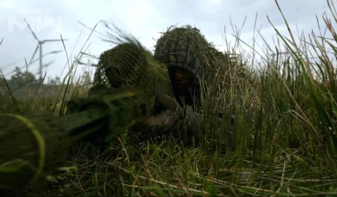 نمایی از مرحله All Ghillied Up در بازی Call of Duty: Modern Warfare در لباس غیله