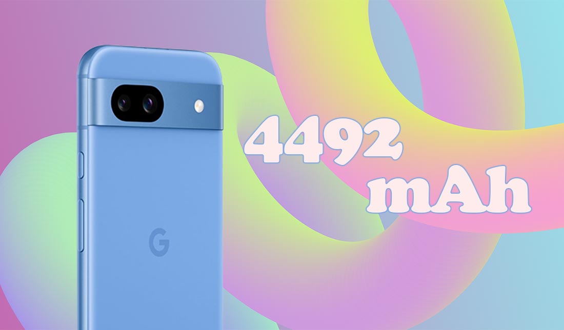 نمایش گوشی گوگل پیکسل 8a در رنگ آبی در کنار نمایش ظرفیت باتری
