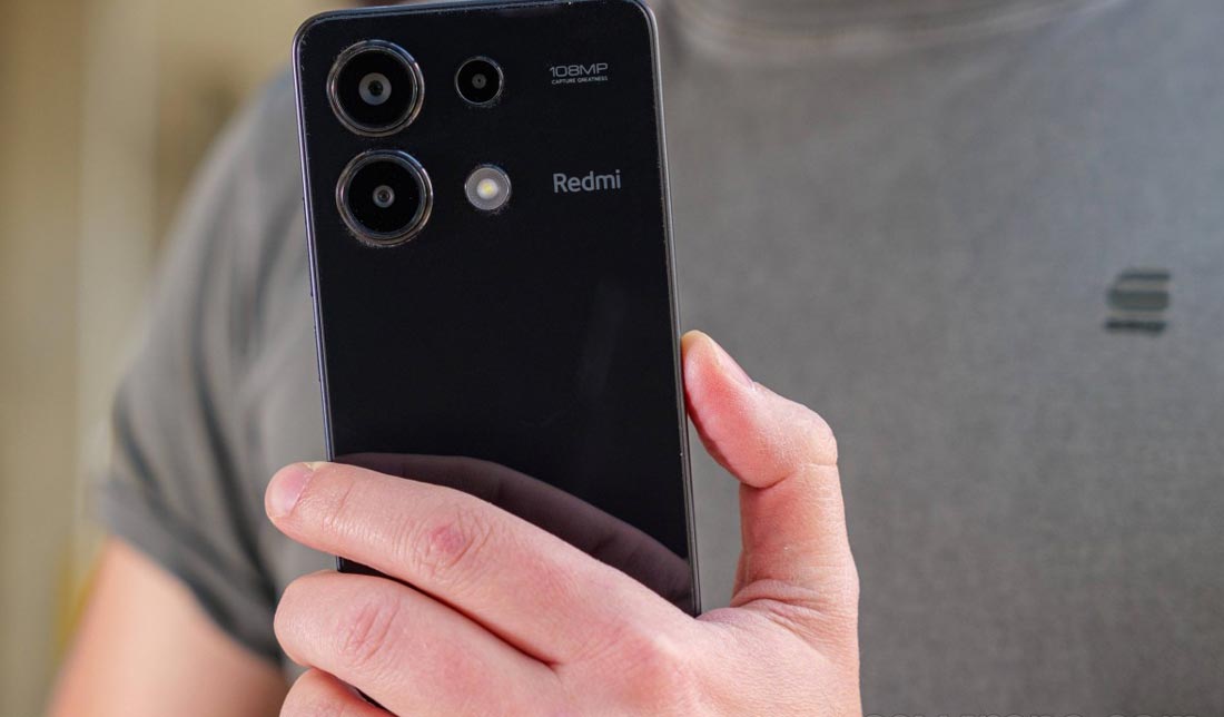 گوشی ‏Redmi Note 13 از نمای پنل پشتی و دوربین‌ها