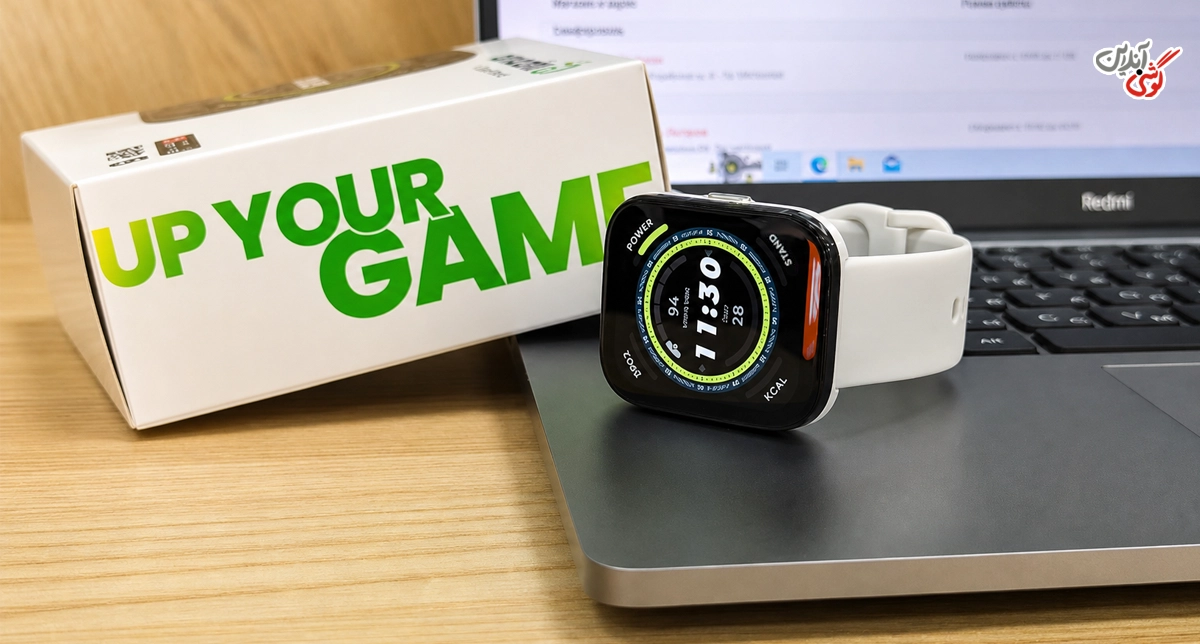 ساعت هوشمند Amazfit BIP 5 با بند سفید و جعبه بستهبندی